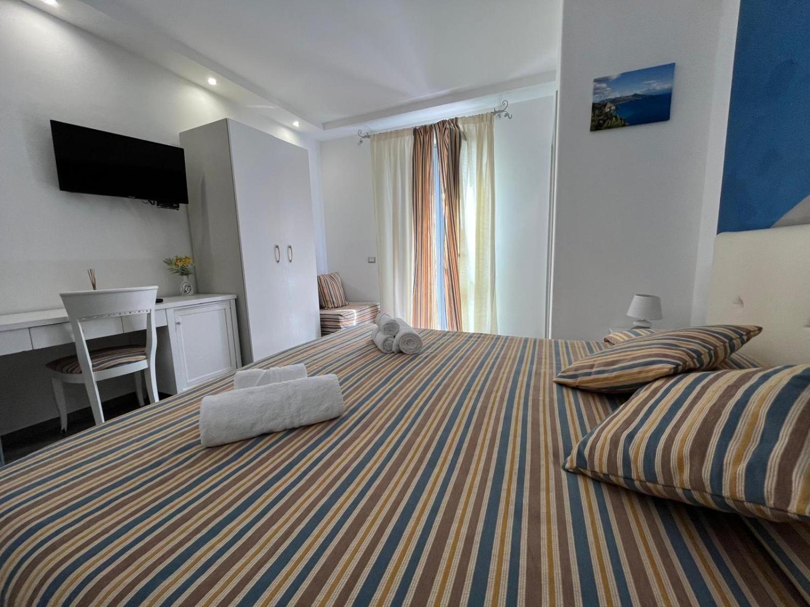Appartamenti Il Ventaglio Lipari  Extérieur photo